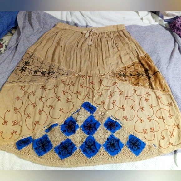 💥VINTAGE PATCHWORK EMBROIDERED GYPSY HIPPIE INDIA MAXI SKIRT CROCHET ONE SIZE - Picture 2 of 15